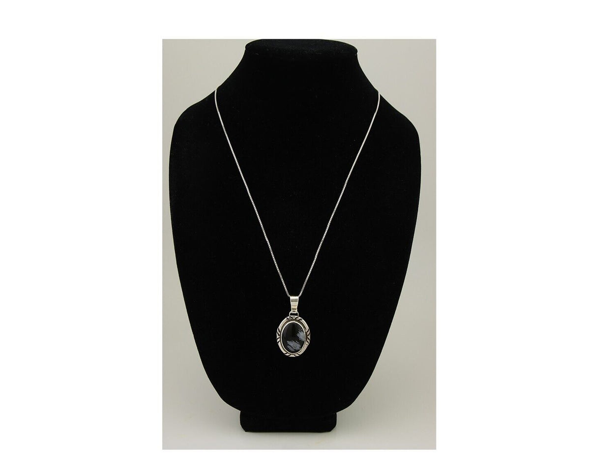 Navajo Necklace 925 Silver Onyx Natural Snowflake Agate Signed Native American