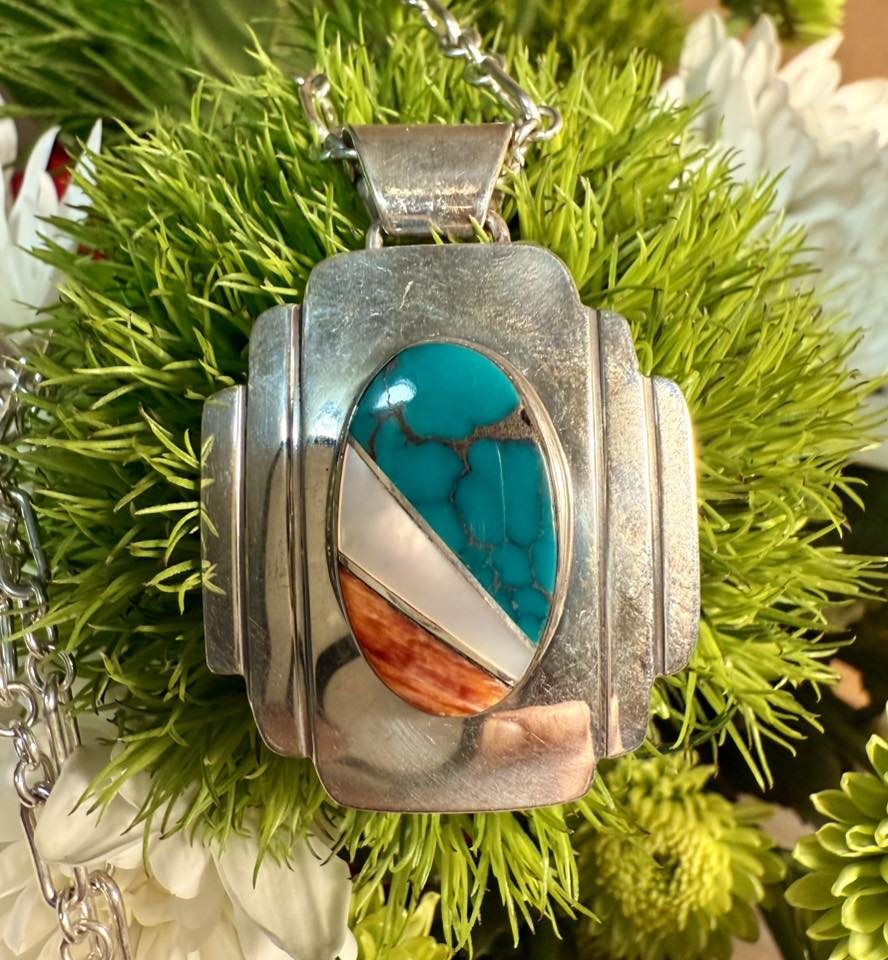 Beautiful Native American Natural Inlay Turquoise Pendant
