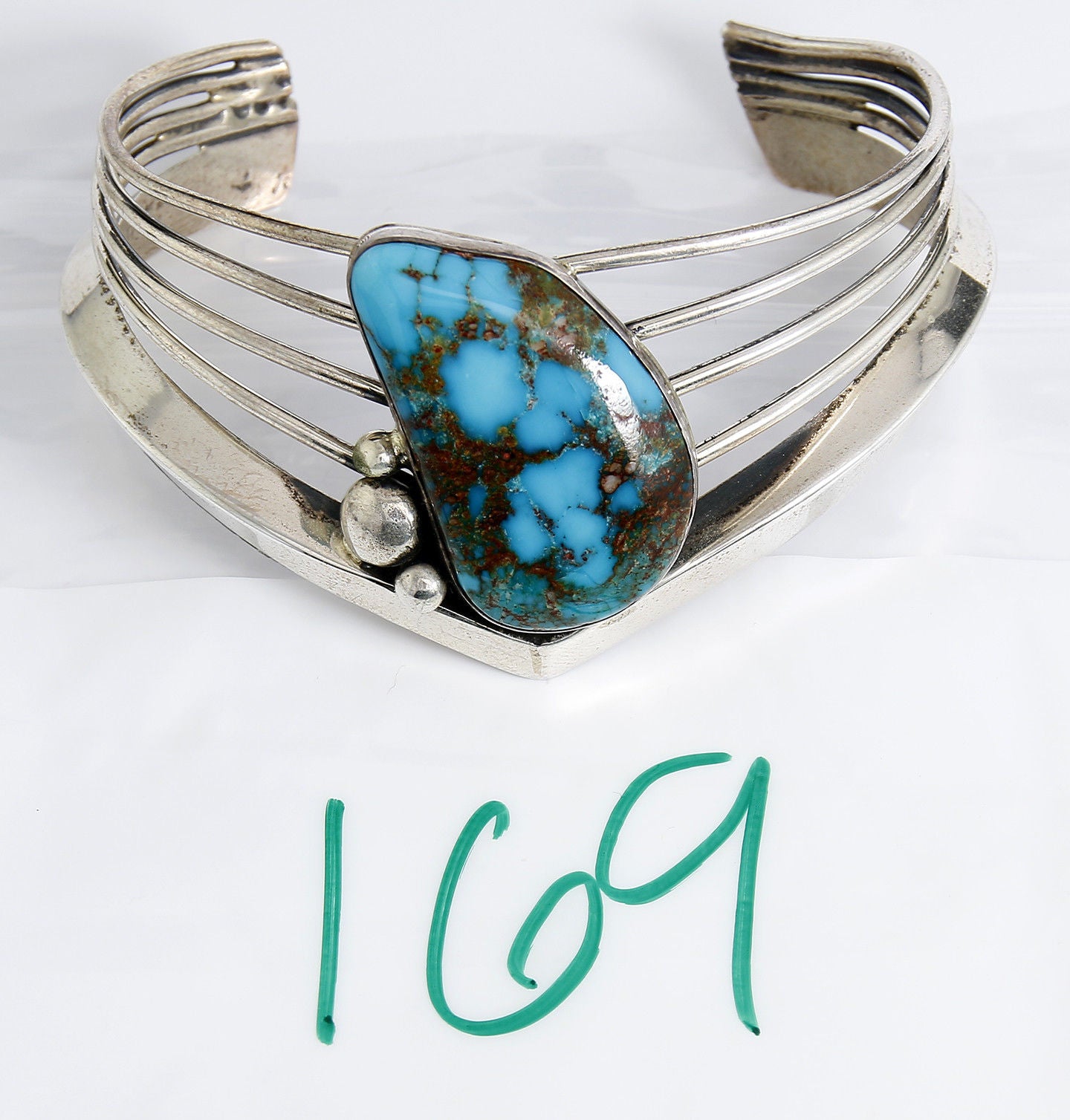 VTG NAVAJO NATIVE AMERICAN NATURAL HAND CUT TURQUOISE HANDMADE .925 SILVER CUFF