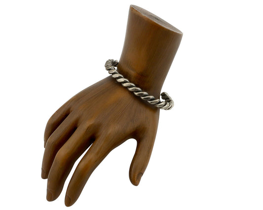 Navajo Handmade Bracelet .925 SOLID Silver Native American Artist Circa 1980's