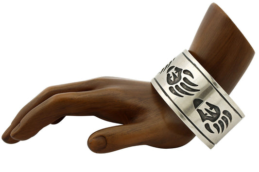 Navajo Bracelet .925 Silver Overlay Bagger Paw Signed Artist Native American C90