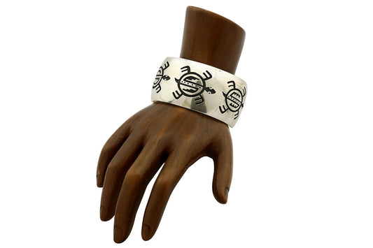 Navajo Bracelet .925 Silver Overlay Turtles Signed Artist Floyd Namingha C.90's