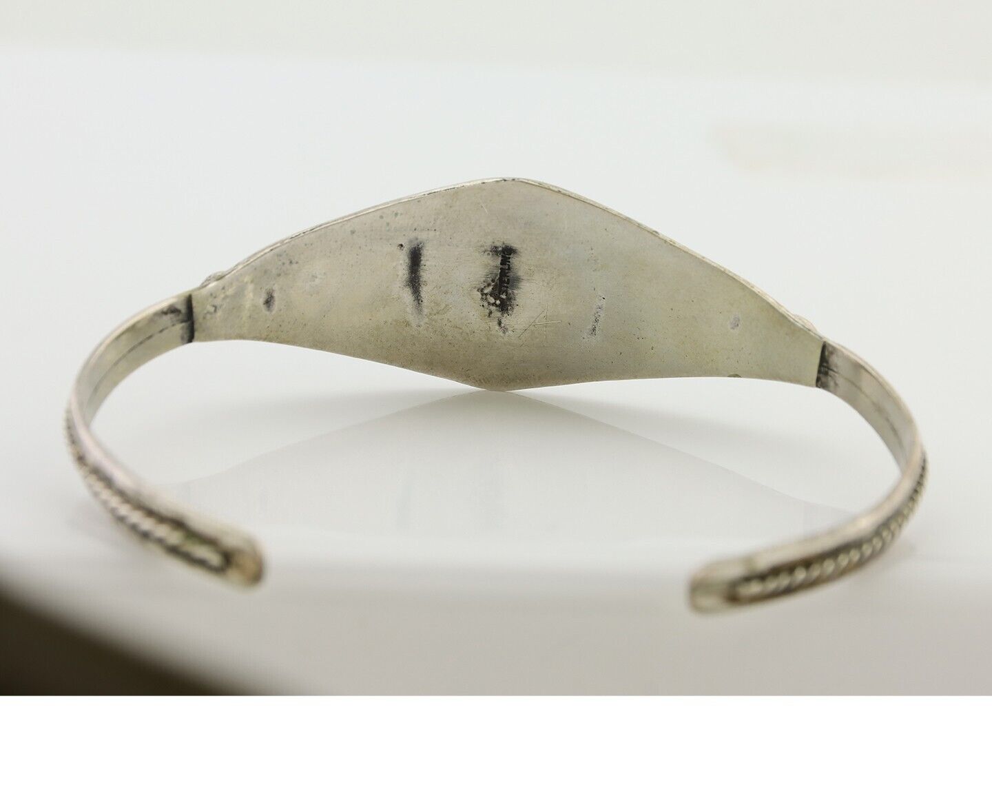 Navajo Handmade Bracelet 925 Silver Spiderweb Turquoise Native American C.80's