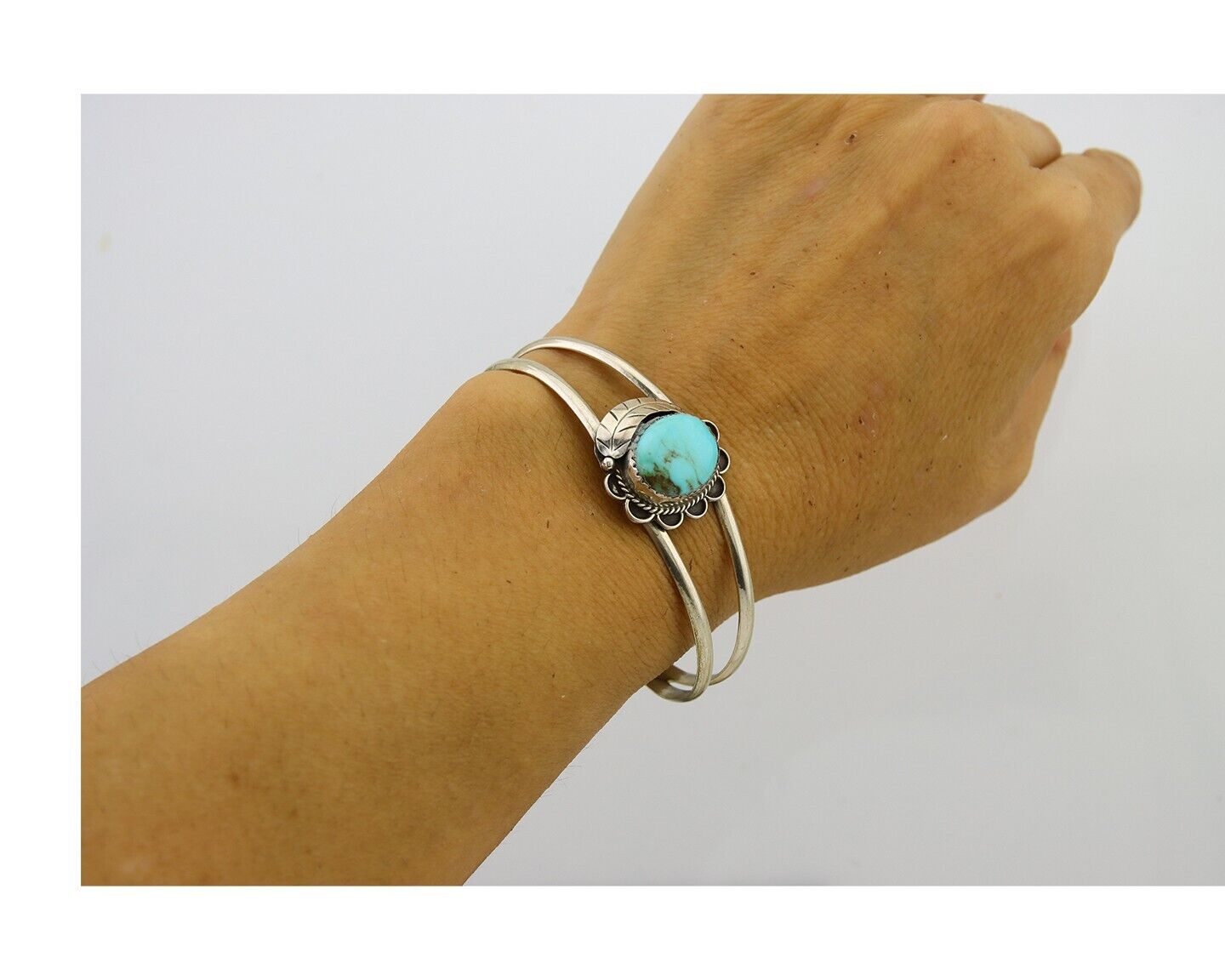 Navajo Cuff Bracelet 925 Silver Turquoise Cuff Native American Artist C.80's