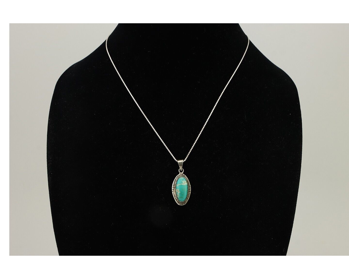 Navajo Necklace 925 Silver Kingman Turquoise Native American Artist C.90s