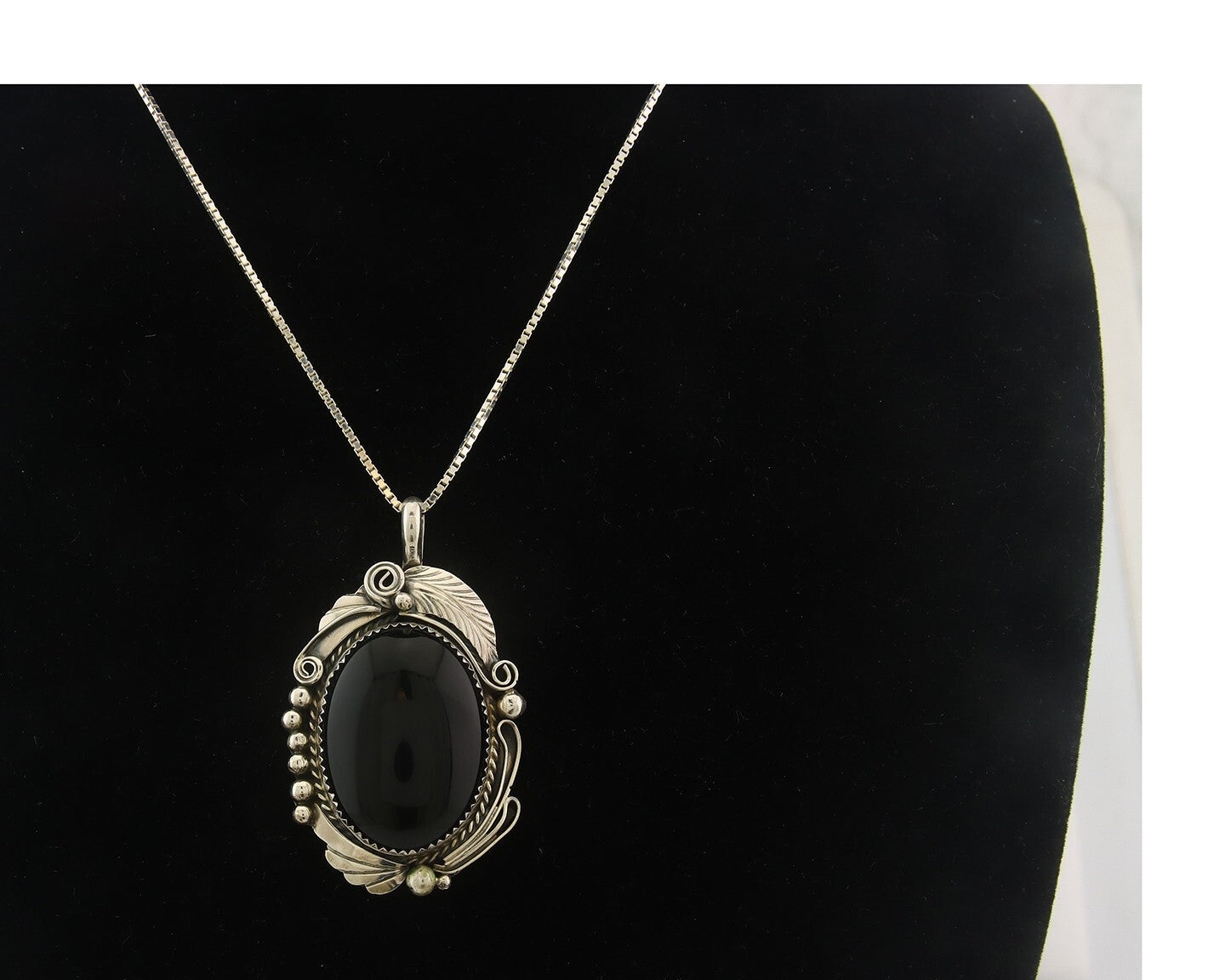 Navajo Sterling Silver Necklace Onyx Authentic Vintage Signed Justin Morris