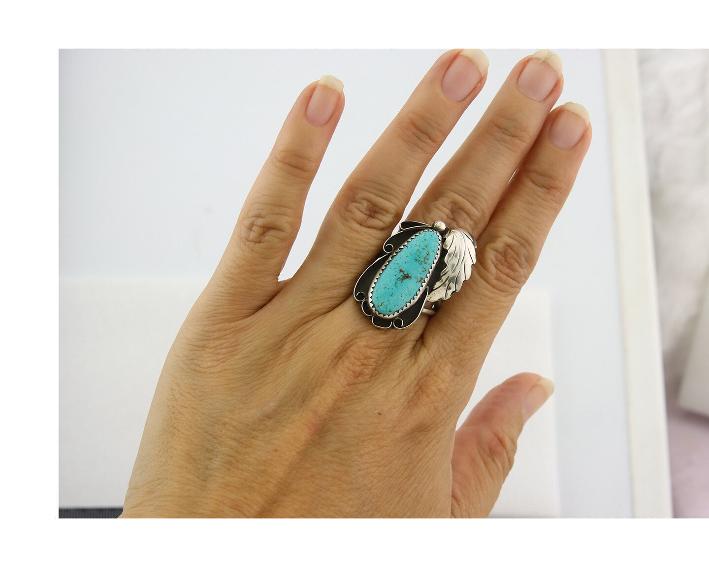 Vintage Navajo Ring 925 Sterling Silver Authentic Turquoise Handmade Size 7.75