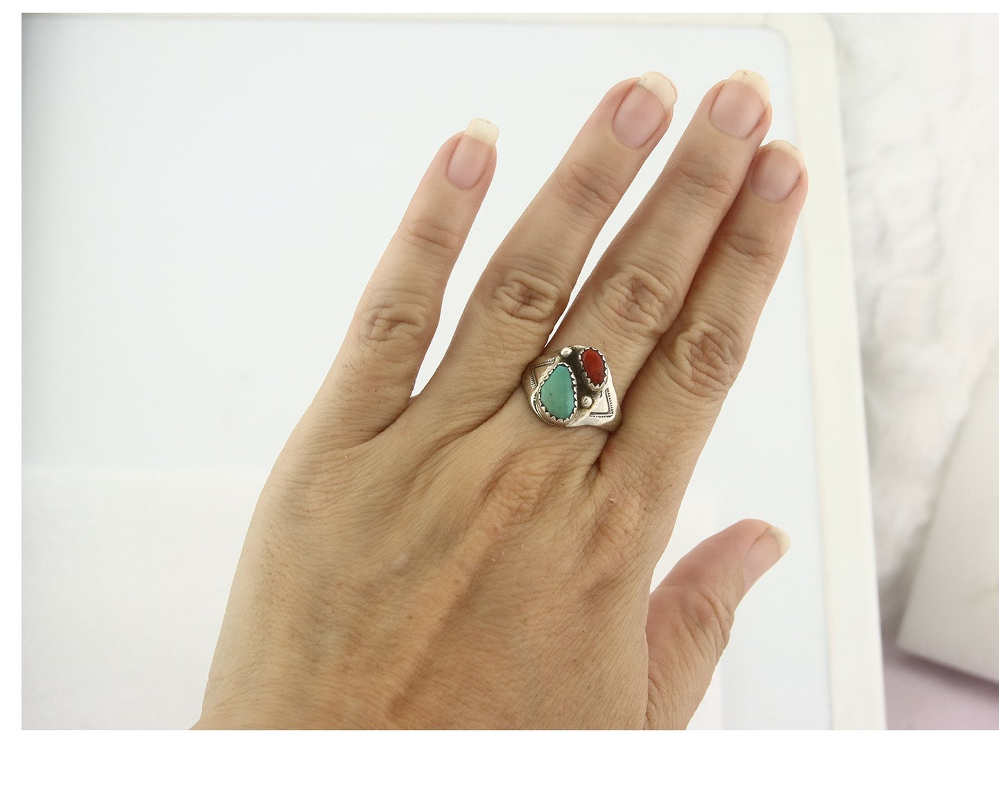 Vintage Navajo Ring 925 Sterling Silver Natural Gemstone Authentic Size 8.25