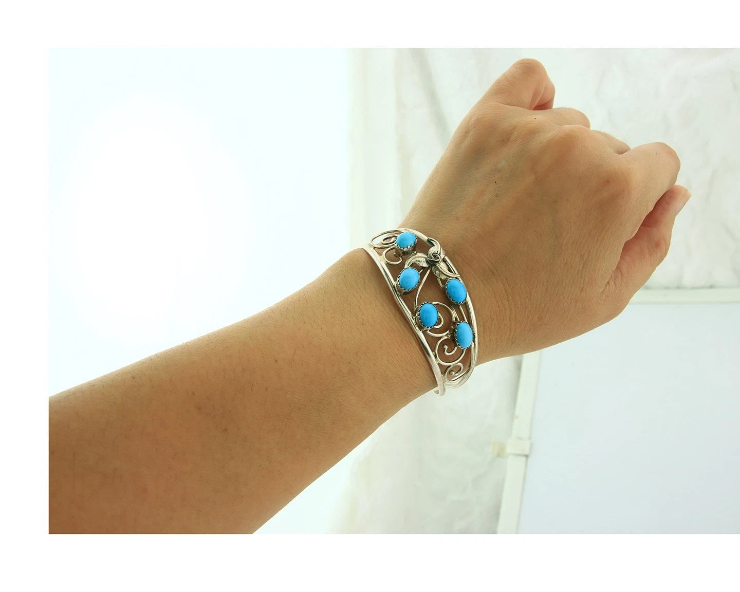 Navajo Cuff Bracelet 925 Sterling Silver Turquoise Vintage Signed SH