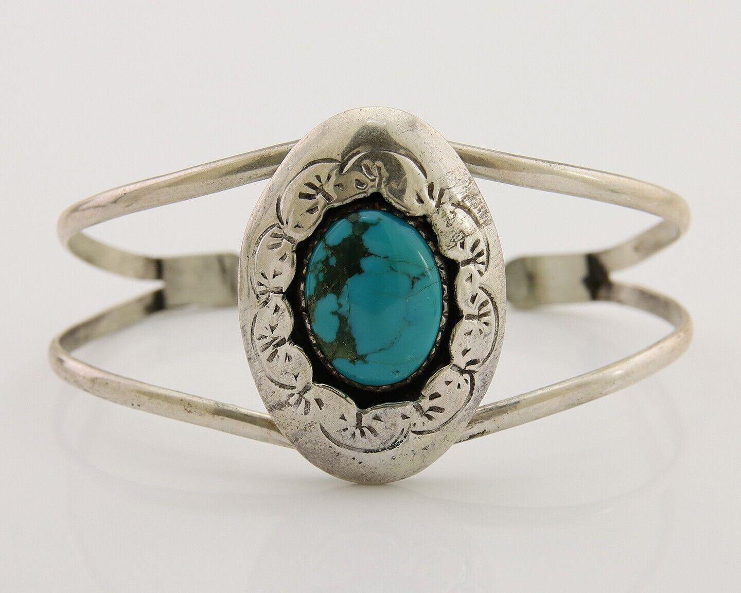 Navajo Hand Stamped Cuff Bracelet Turquoise 925 Silver Native American Artist