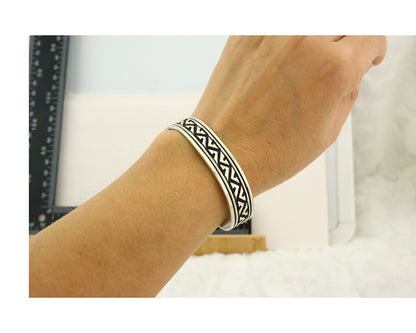 Navajo Bracelet 925 Silver Artist Signed Thomas Singer Cuff Made in the 1980's