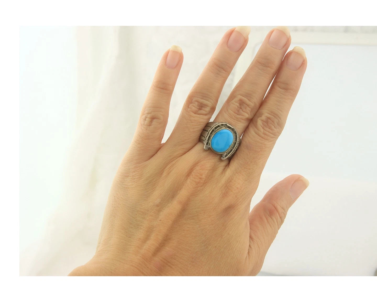 Navajo Horse Shoe Ring Sterling Silver Natural Turquoise Size 7.25