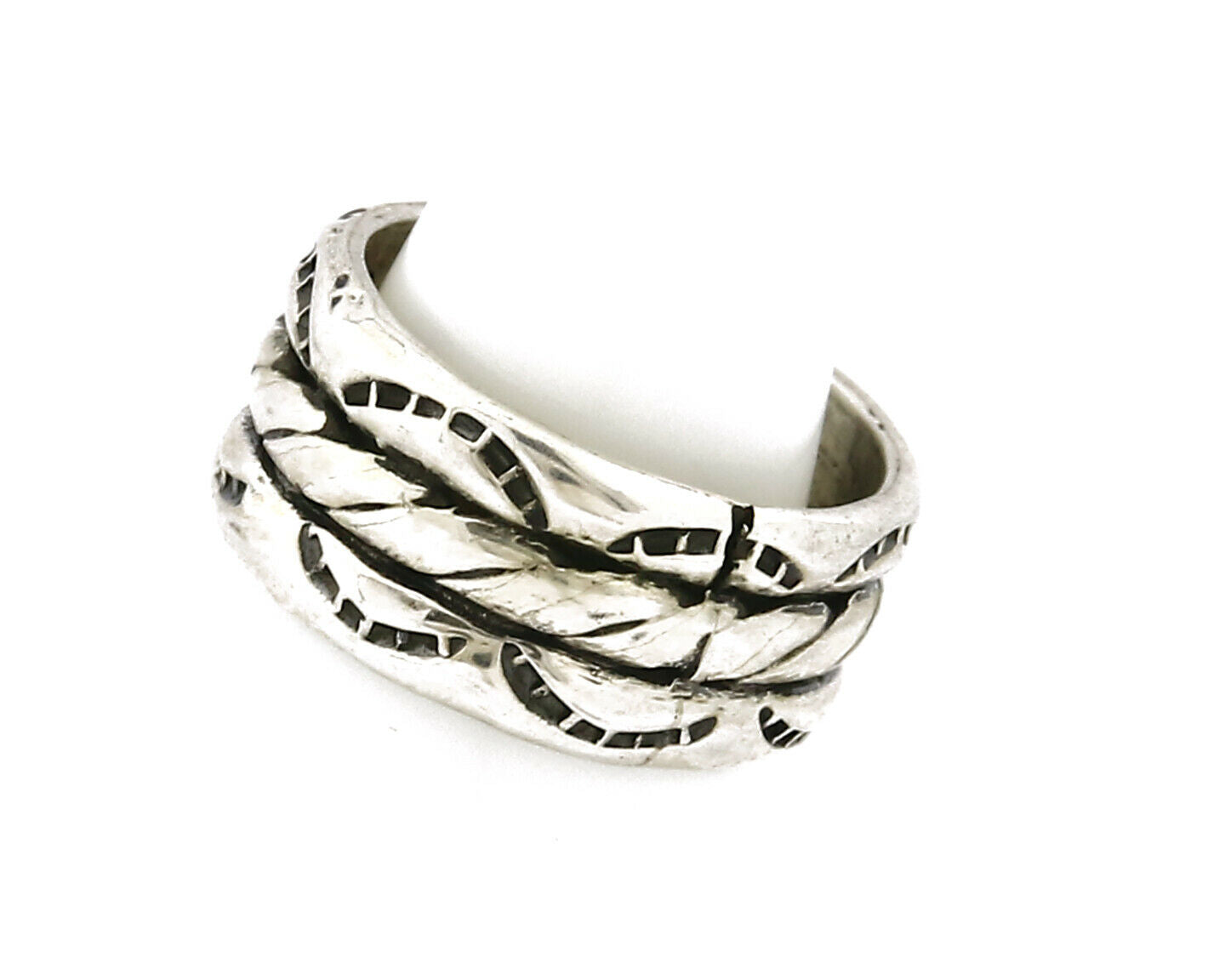Navajo Ring .925 Silver Handmade Hand Stamped 3 Row Rope Band C.1980s Size 4.75