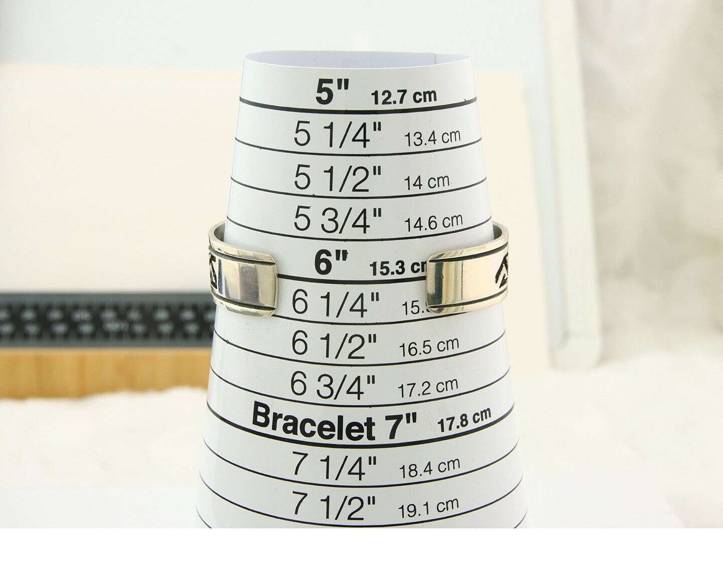 Mens's Navajo Bracelet 925 Silver Artist Signed Thomas Singer Cuff Made 1980's