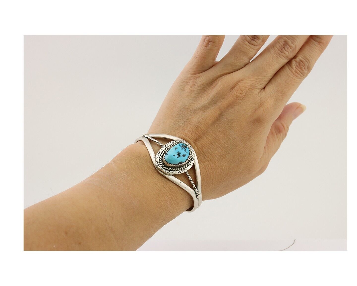 Navajo Cuff Bracelet 925 Silver Natural Blue Turquoise Native American C.80's