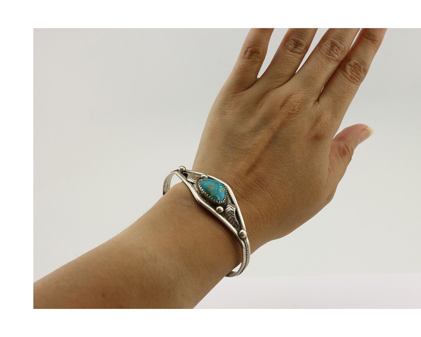 Navajo Bracelet 925 Silver Kingman Turquoise Native American Artist C.80's