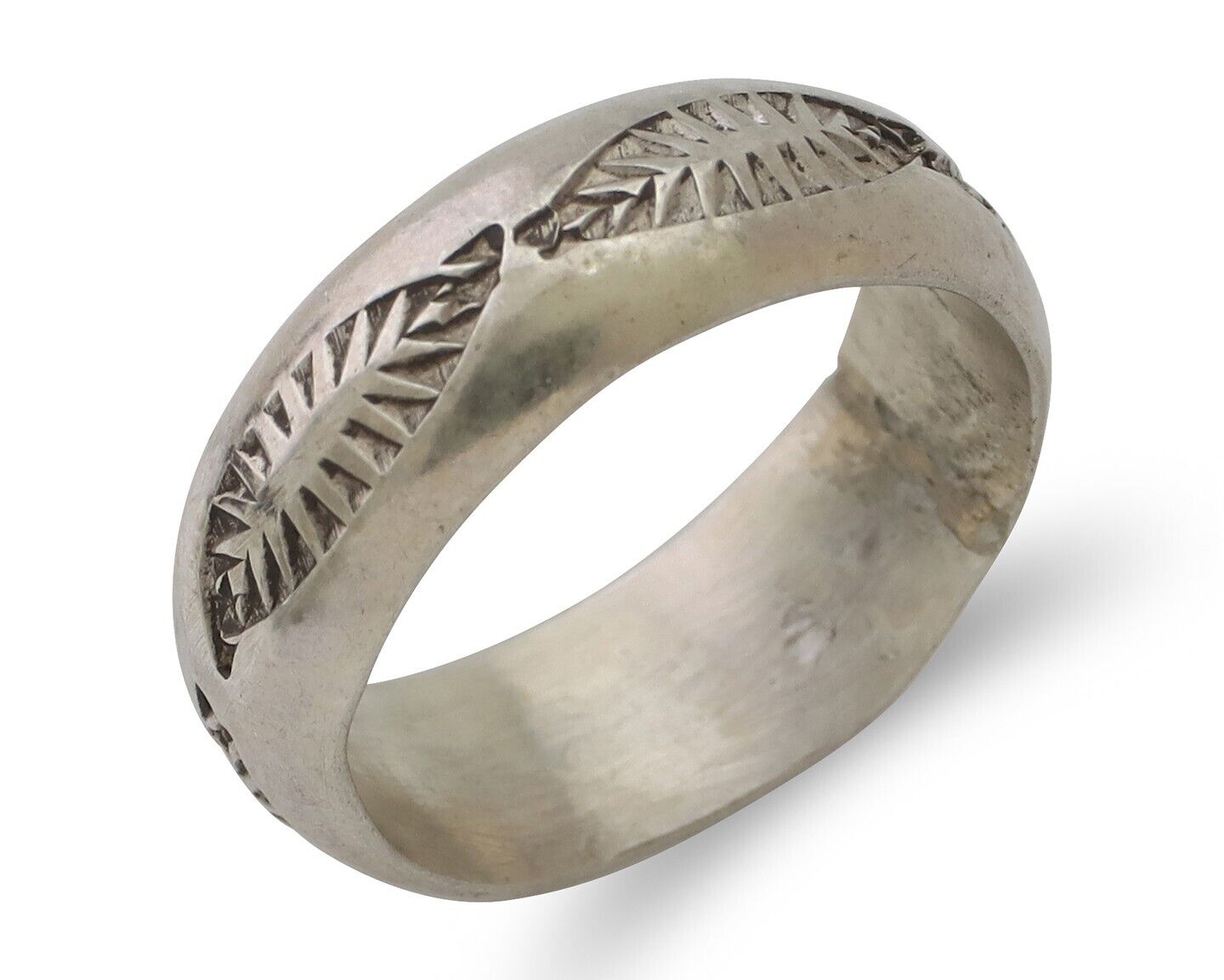 Navajo Hand Stamped Band 925 Silver 6.0 mm Signed Larry Chavez Size 5.25 C.80's