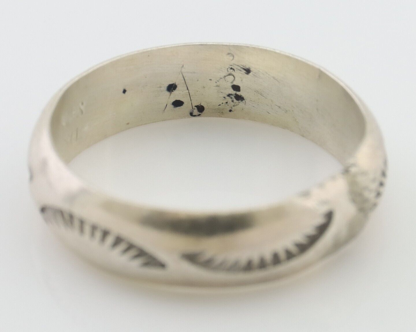 Navajo Hand Stamped Band 925 Silver 6.0 mm Signed Larry Chavez Size 10.5 C.80's