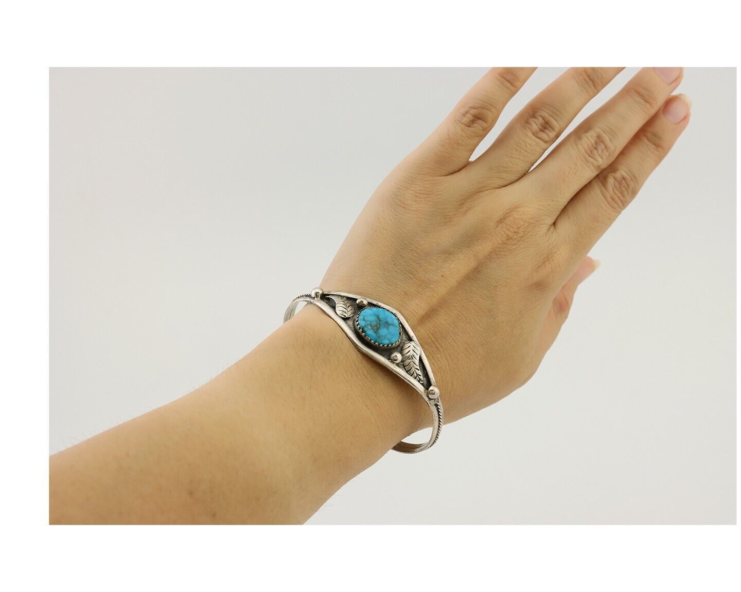 Navajo Handmade Bracelet 925 Silver Spiderweb Turquoise Native American C.80's