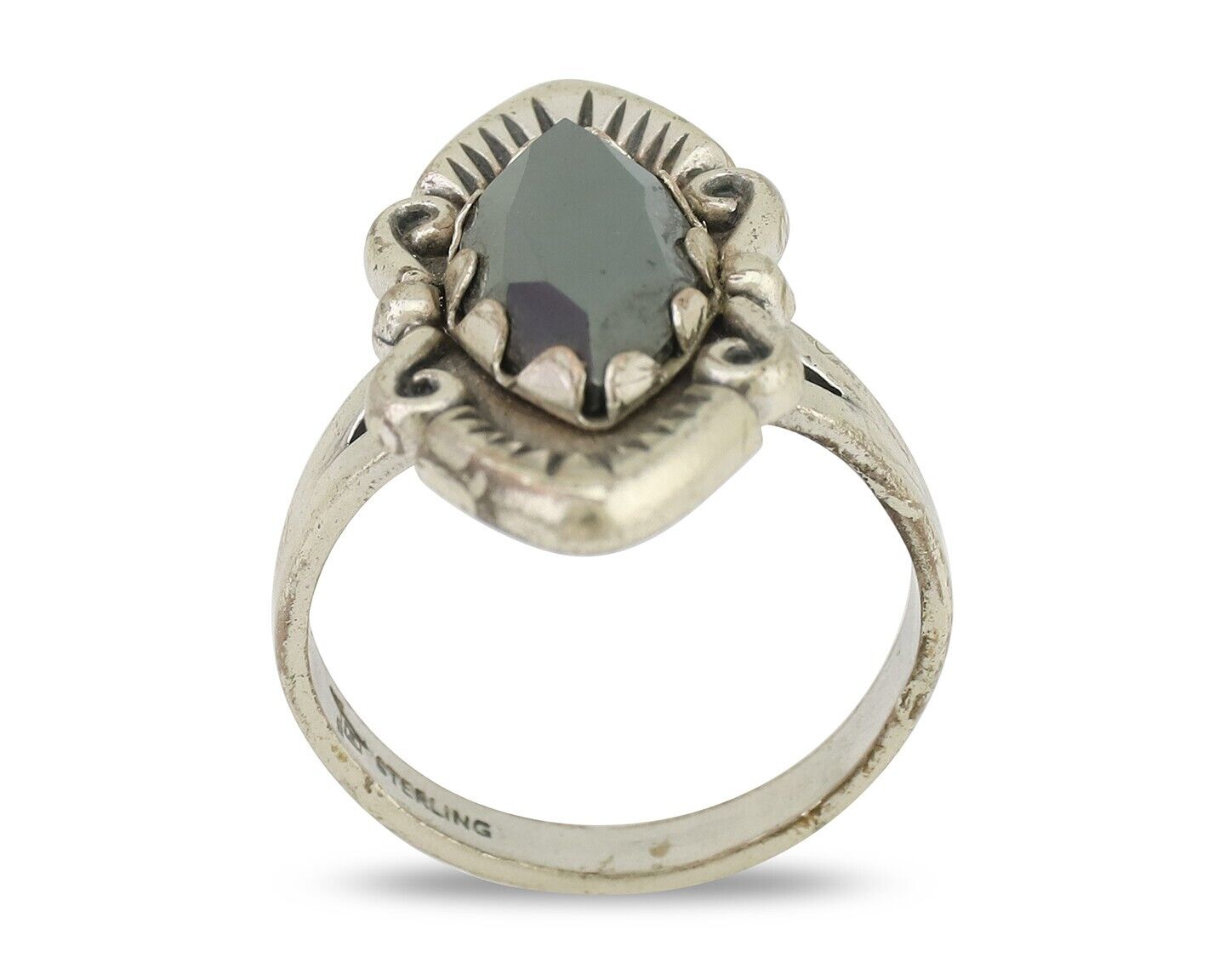 Navajo Hematite Ring 925 Silver Artist Signed Hanging Arrow Size 7.5 C.80's