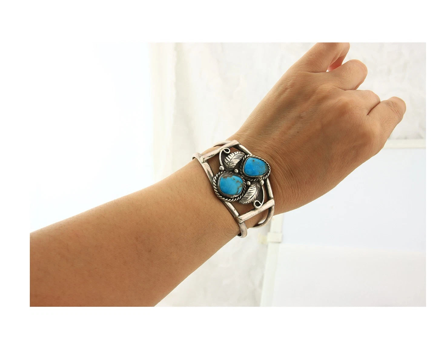 Navajo Cuff Bracelet Sterling Silver Natural Turquoise Native Vintage
