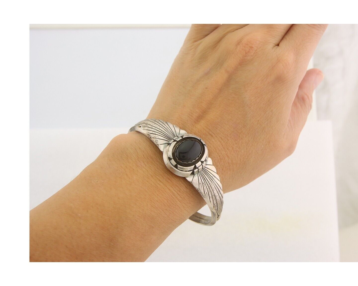 Navajo Bracelet 925 Silver Natural Onyx Cuff Native Artist Signed K C.80's