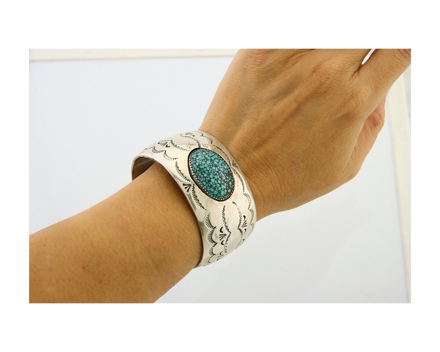 Navajo Bracelet 925 Silver Mine 8 Turquoise Cuff Native American Artist C.80's