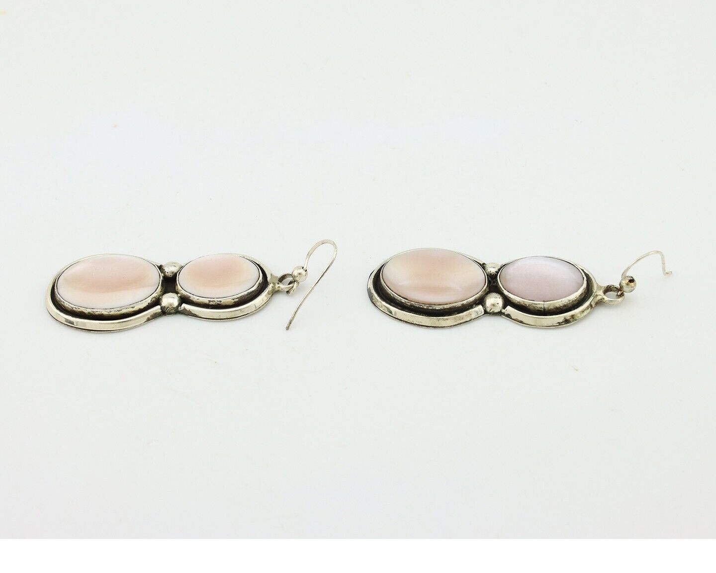 Navajo Handmade Earrings 925 Silver Pink Mussel Native American Artist C.80's