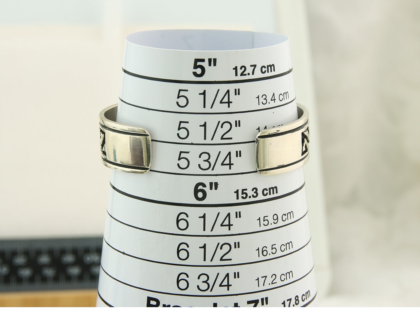 Mens's Navajo Bracelet 925 Silver Artist Signed Thomas Singer Cuff Made 1980's