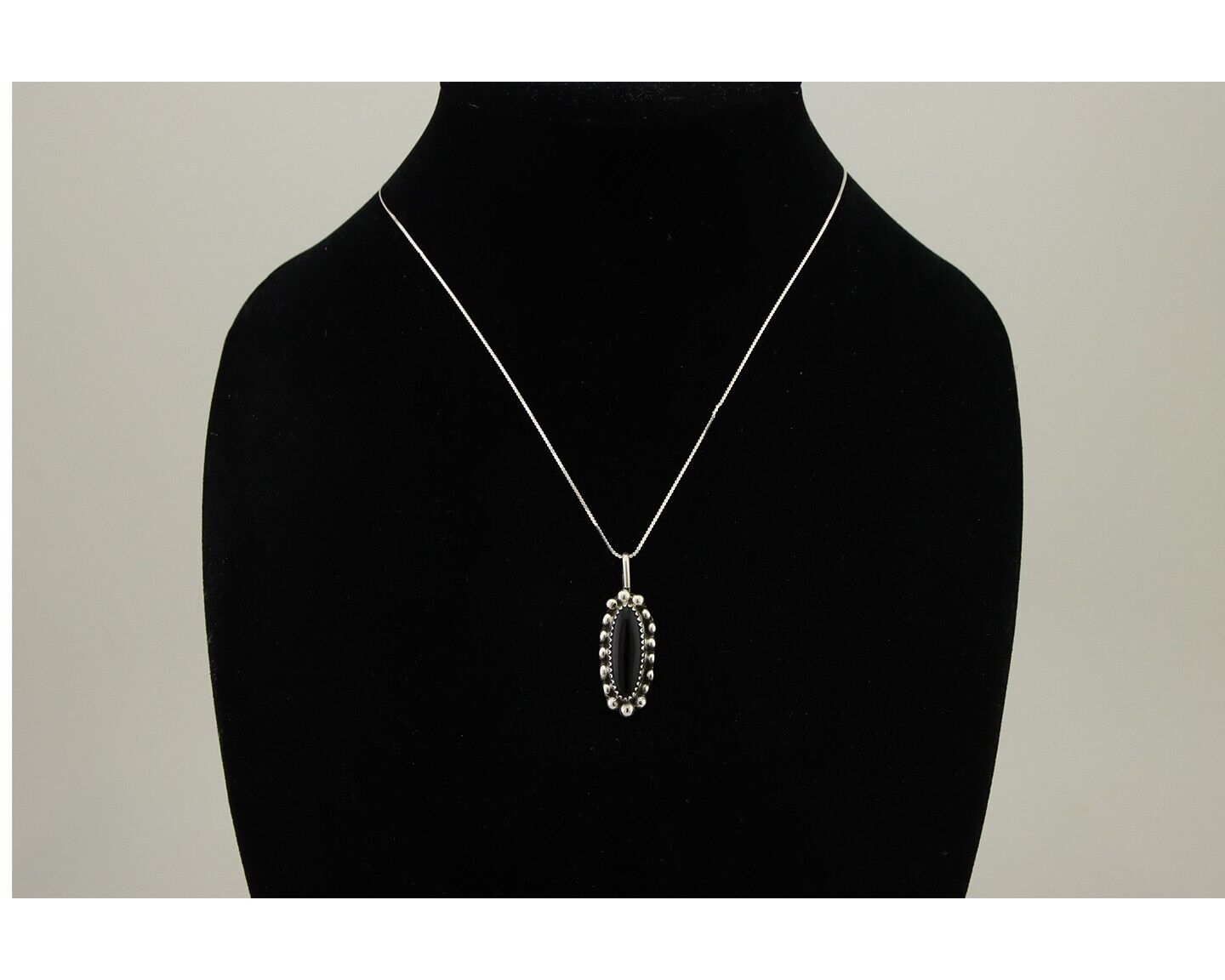 Navajo Necklace925 Silver Natural Onyx Native Artist Signed SC C.80's