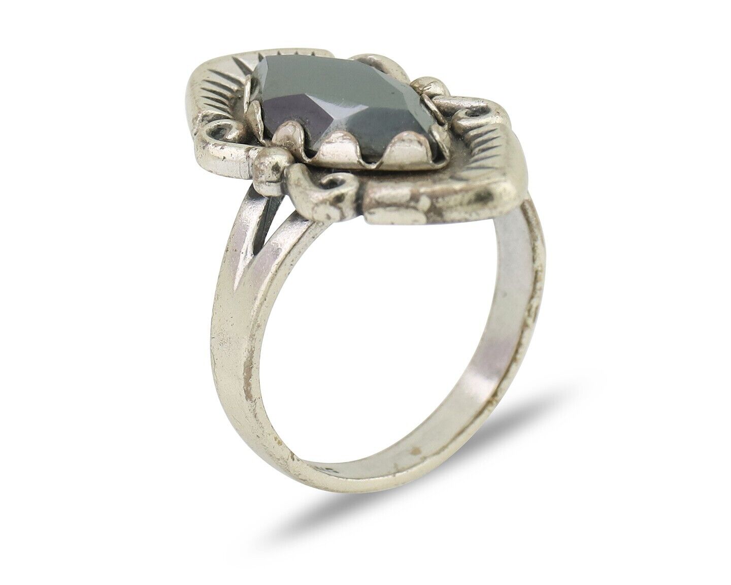 Navajo Hematite Ring 925 Silver Artist Signed Hanging Arrow Size 7.5 C.80's