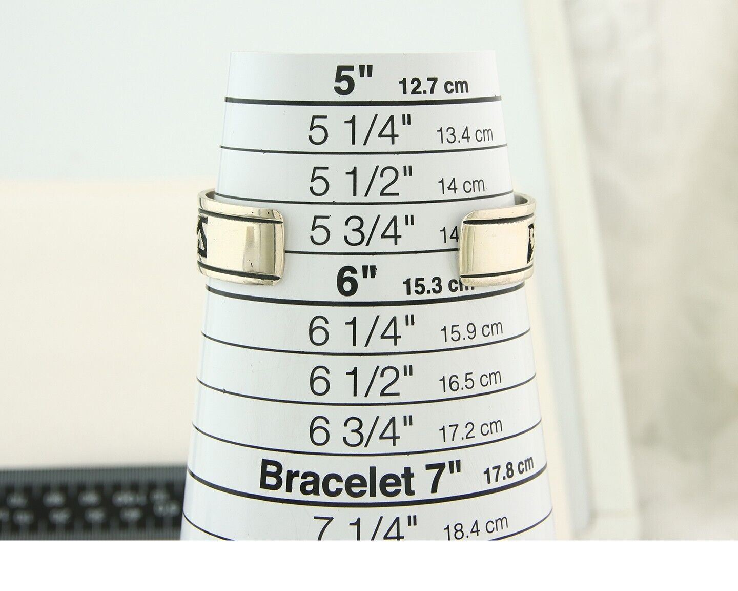 Mens's Navajo Bracelet 925 Silver Artist Signed Thomas Singer Cuff Made 1980's