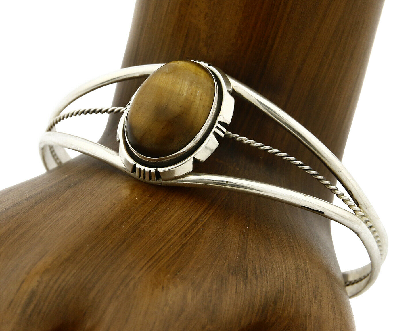 Navajo Bracelet .925 Silver Tiger Eye Sapphire Signed Sapphire Signed Sarah Chee