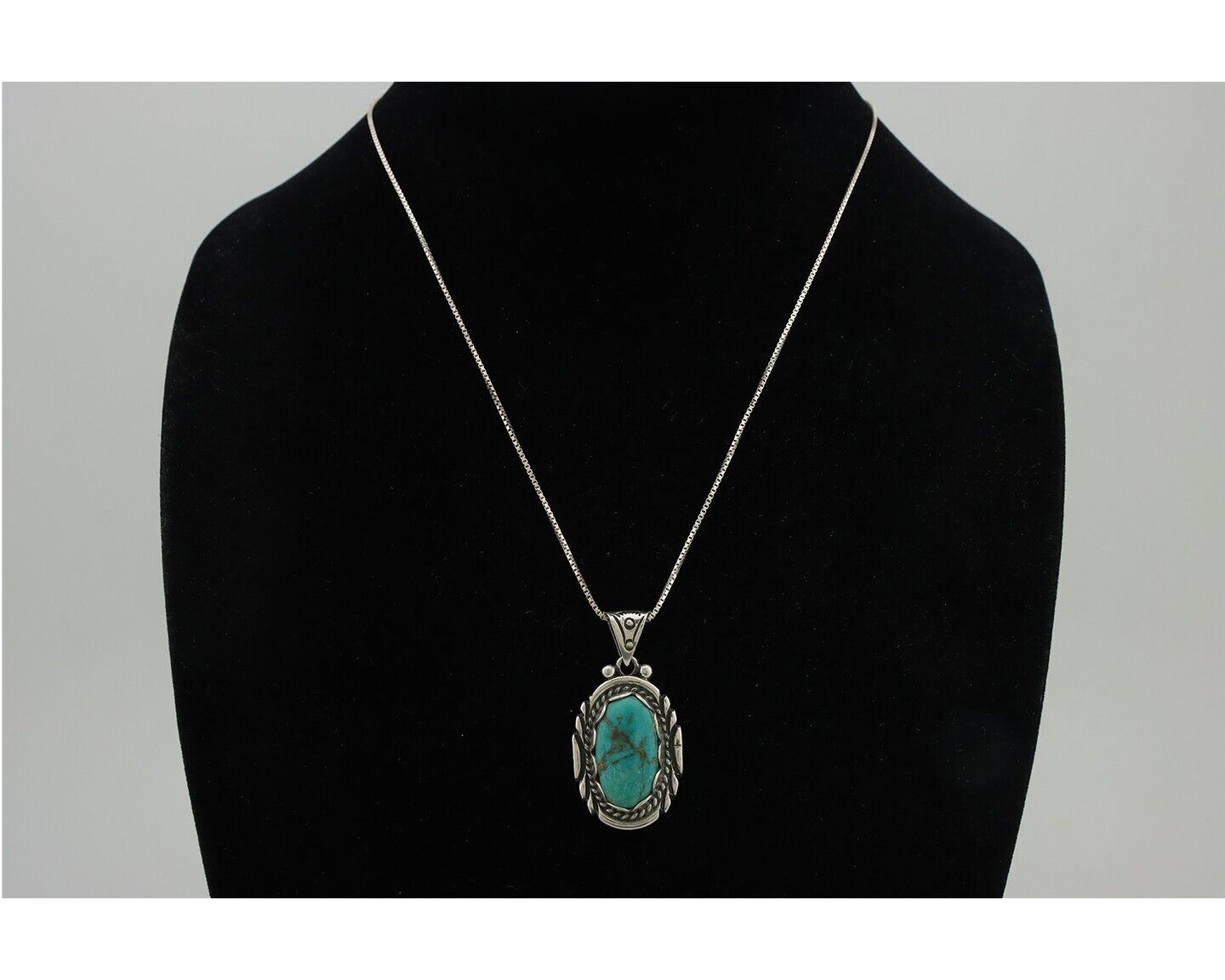 Navajo Necklace 925 Silver Natural Turquoise Sun Stamp C.80s