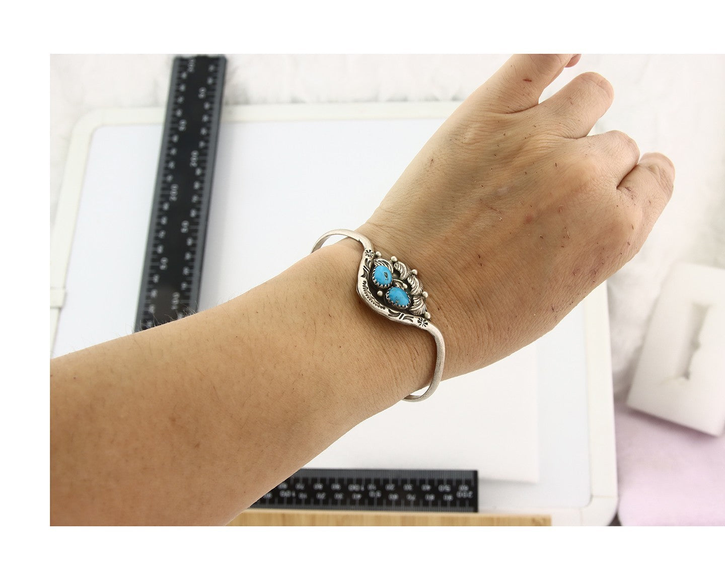 Vintage Navajo Bracelet 925 Silver Turquoise Tranditional Handmade Signed RB