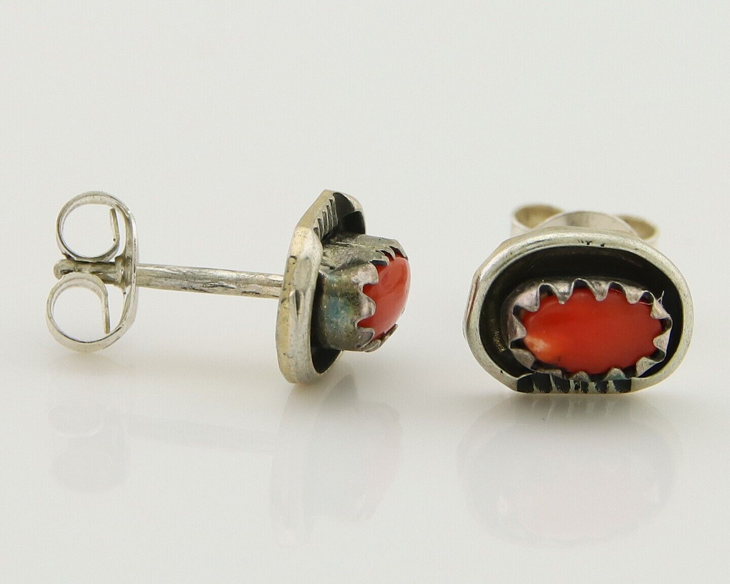 Navajo Earrings 925 Silver Natural Red Coral Native American Artist C.80's