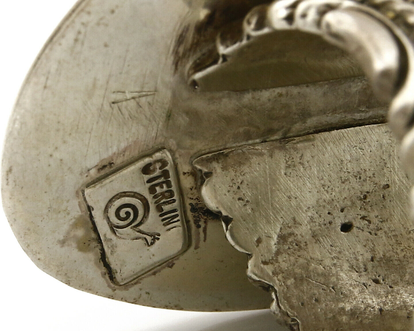 Navajo Ring .925 SOLID Silver Kingman Turquoise Artist Snail C.80's