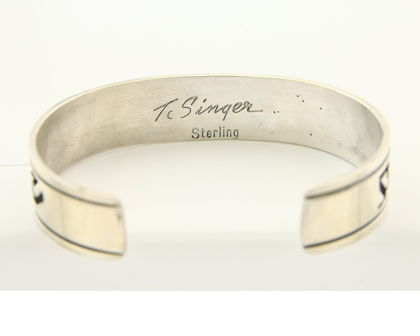 Mens's Navajo Bracelet 925 Silver Artist Signed Thomas Singer Cuff Made 1980's