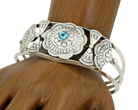 VTG Navajo Indian Artist Pricilla Apacheto Handmade .925 Silver Cuff