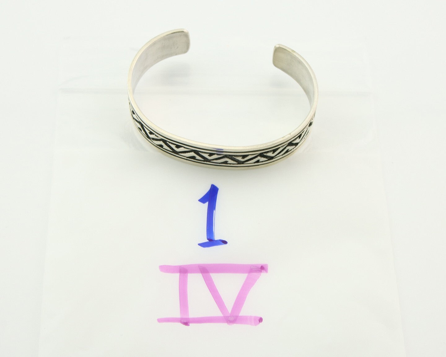 Mens's Navajo Bracelet 925 Silver Artist Signed Thomas Singer Cuff Made 1980's