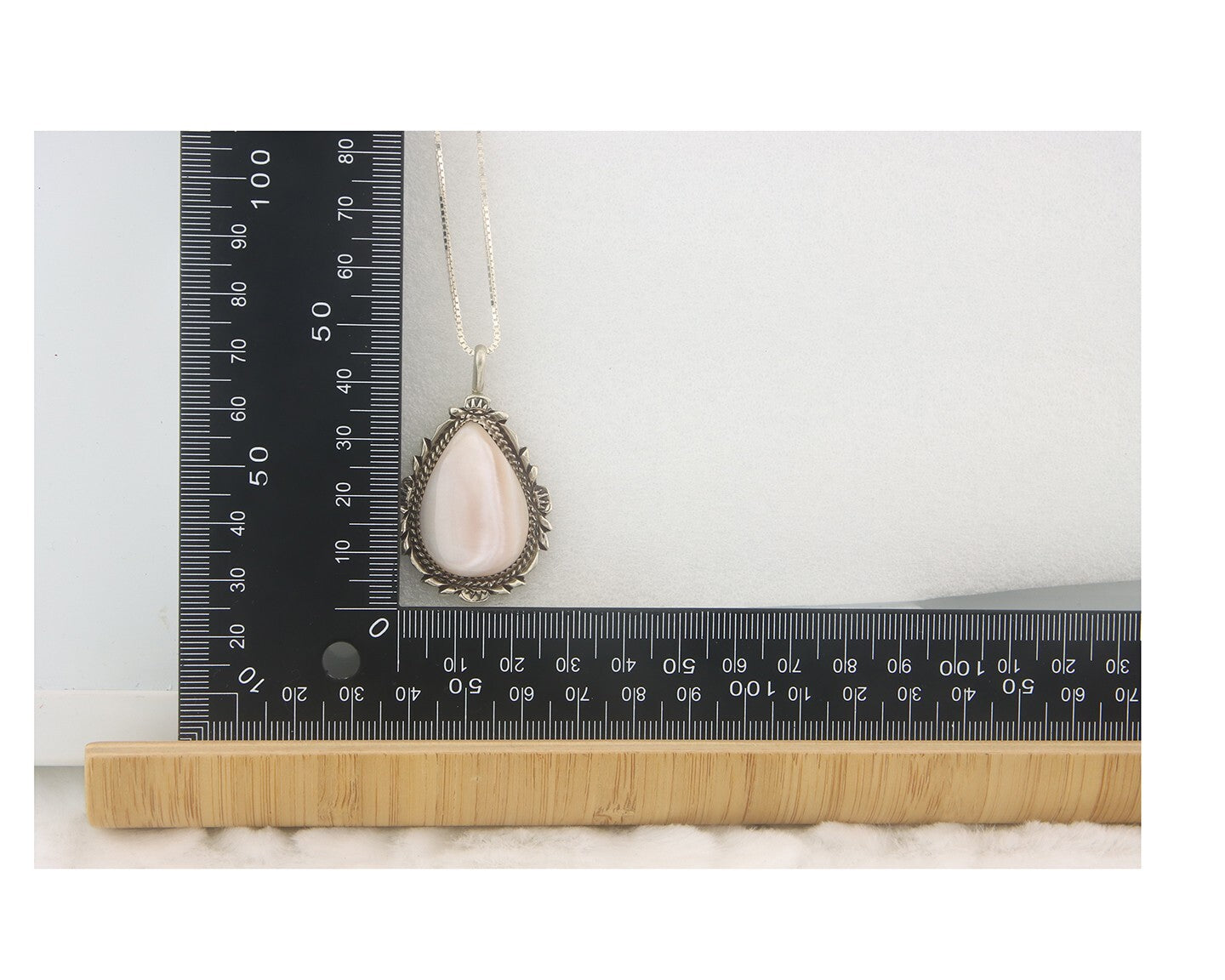 Navajo Sterling Silver Necklace Pink Muscle Authentic Vintage Sign Billie Eagle