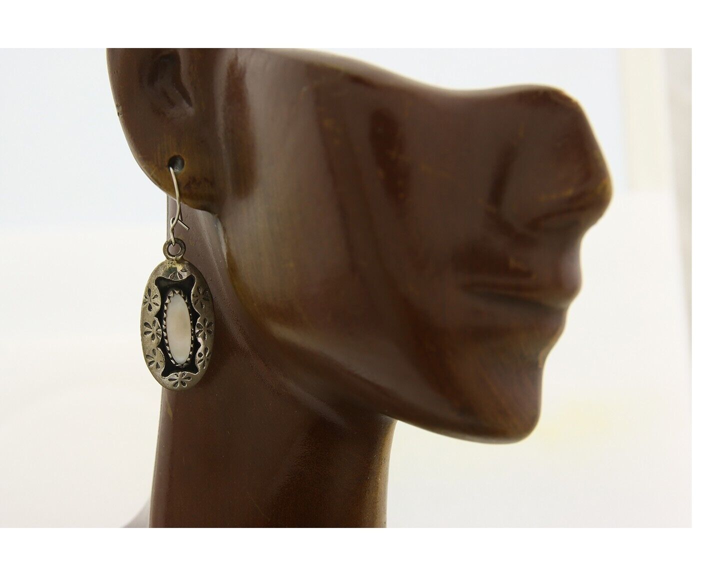 Navajo Earrings 925 Silver Handmade Natural Pink Mussel Native American Artist