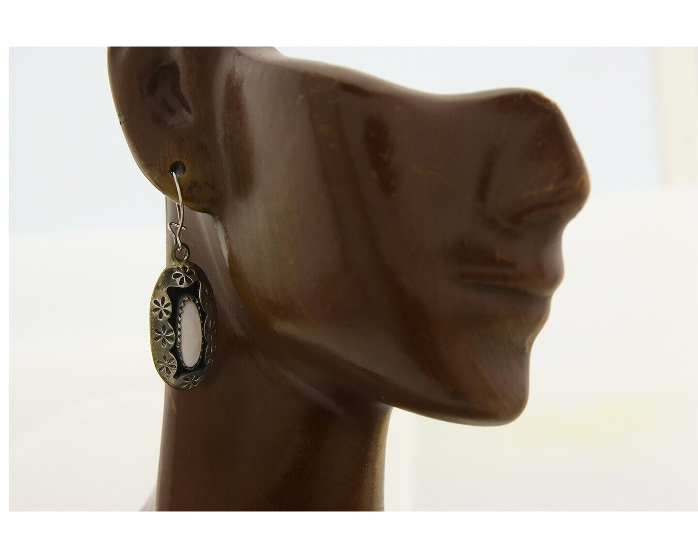 Navajo Earrings 925 Silver Handmade Natural Pink Mussel Native American Artist