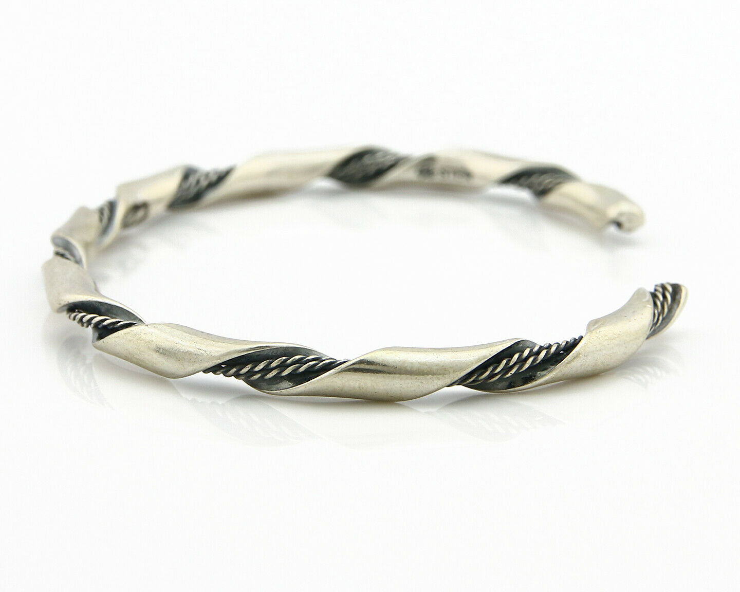 Navajo Handmade Bracelet .925 Silver Native Artist Se C.80's