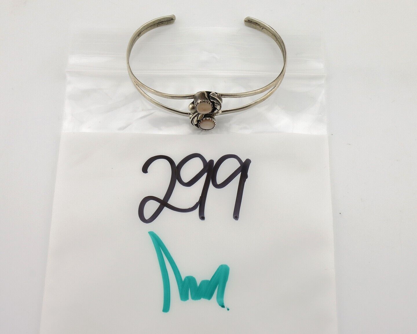 Women's Navajo Bracelet 925 Silver Natural Pink Mussel Native American C.80's