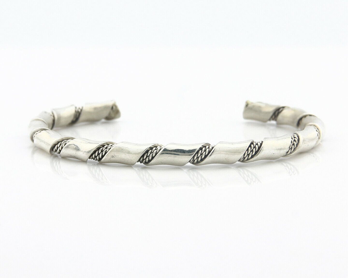 Navajo Bracelet .925 SOLID Silver Handmade Artist Tahe Circa Late 1980's
