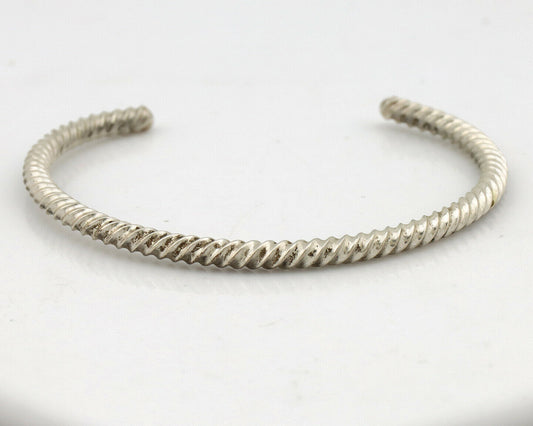 Navajo Handmade Bracelet .925 SOLID Silver Native American Artist Circa 1980's