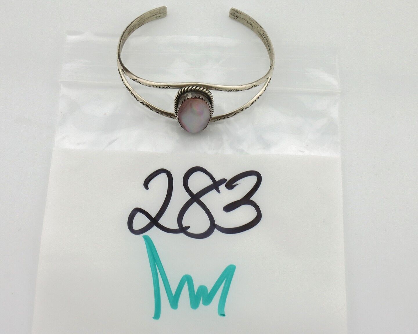 Women's Navajo Bracelet 925 Silver Natural Pink Mussel Native American C.80's