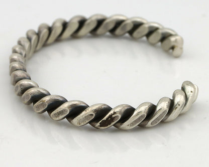 Navajo Handmade Bracelet .925 SOLID Silver Native American Artist Circa 1980's