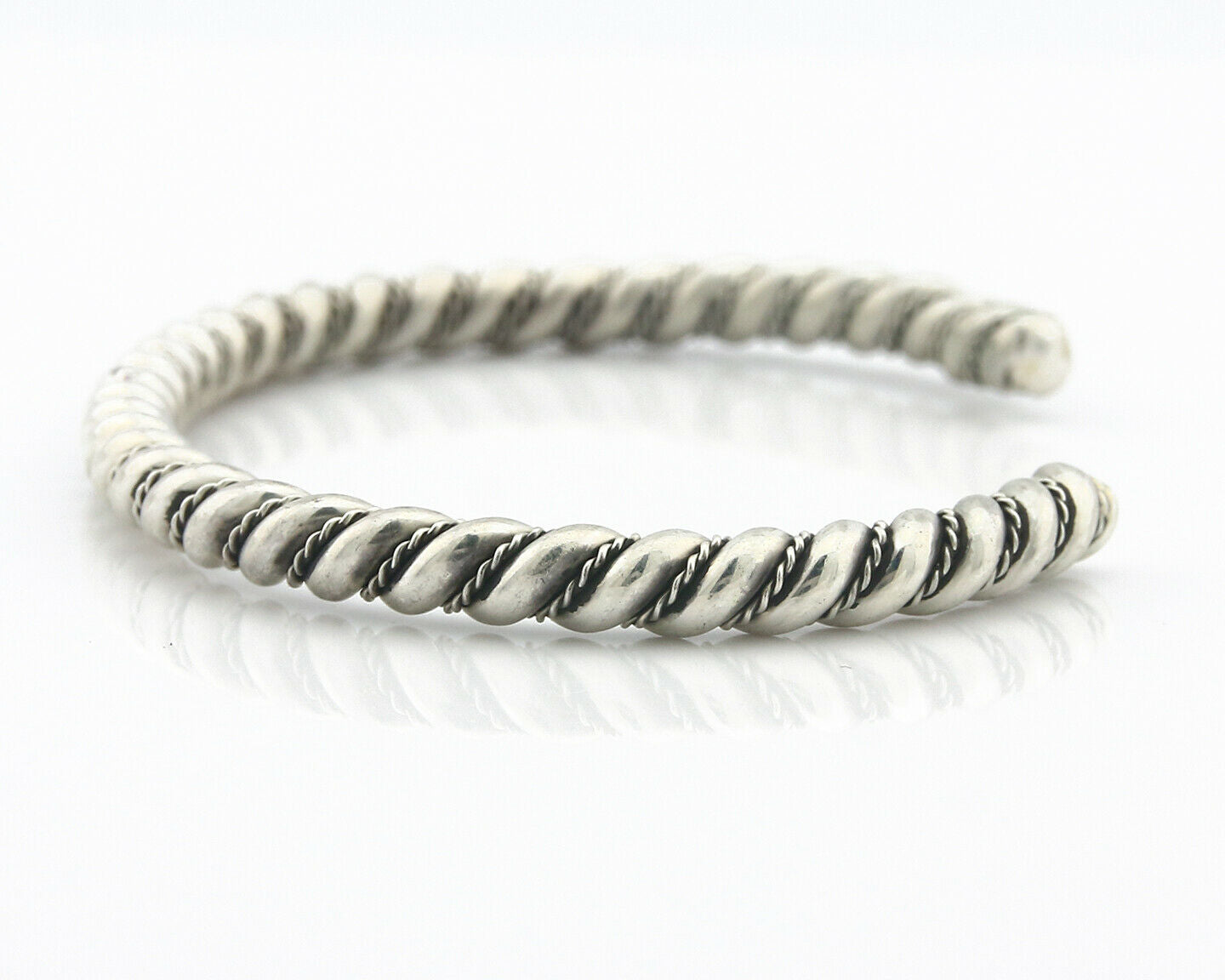 Navajo Bracelet .925 SOLID Silver Handmade Artist Tahe Circa Late 1980's